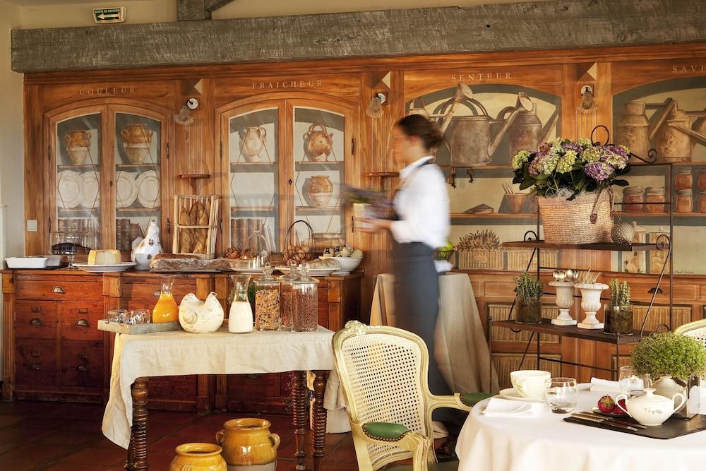 Maison Berard Hotel - Restaurant - Spa Ла Кадиер-д'Азюр Екстериор снимка