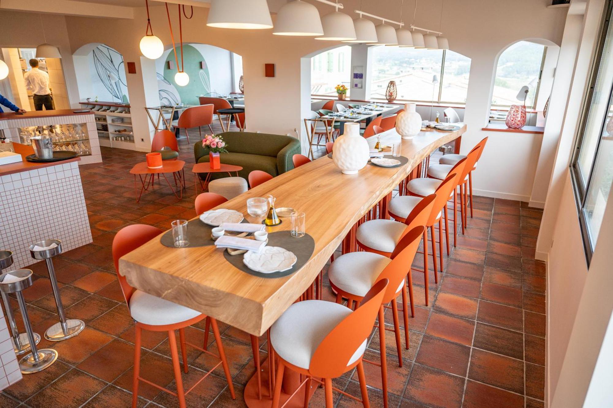 Maison Berard Hotel - Restaurant - Spa Ла Кадиер-д'Азюр Екстериор снимка