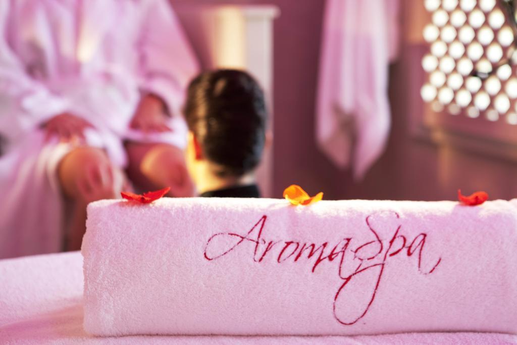 Maison Berard Hotel - Restaurant - Spa Ла Кадиер-д'Азюр Екстериор снимка