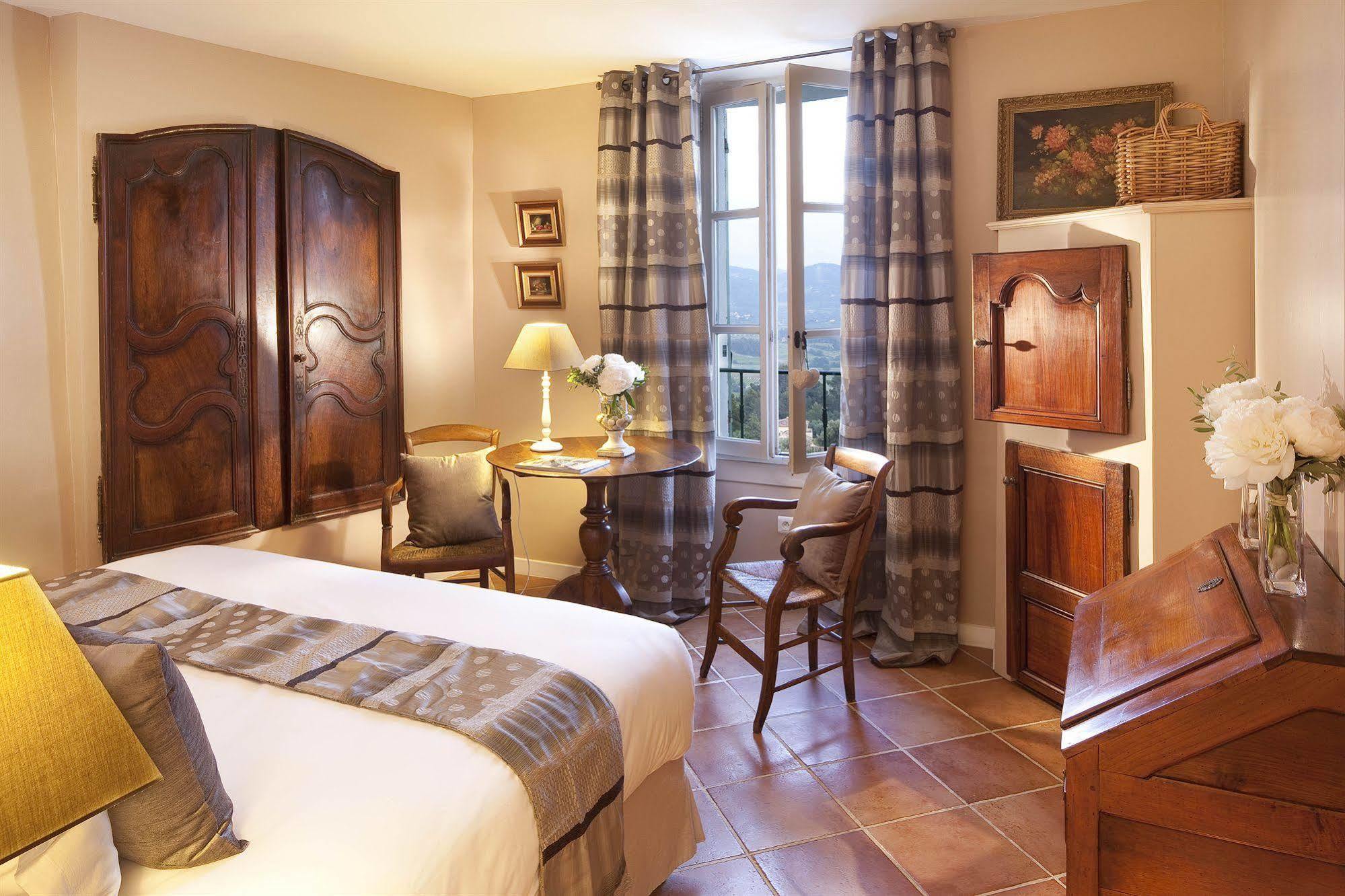 Maison Berard Hotel - Restaurant - Spa Ла Кадиер-д'Азюр Екстериор снимка