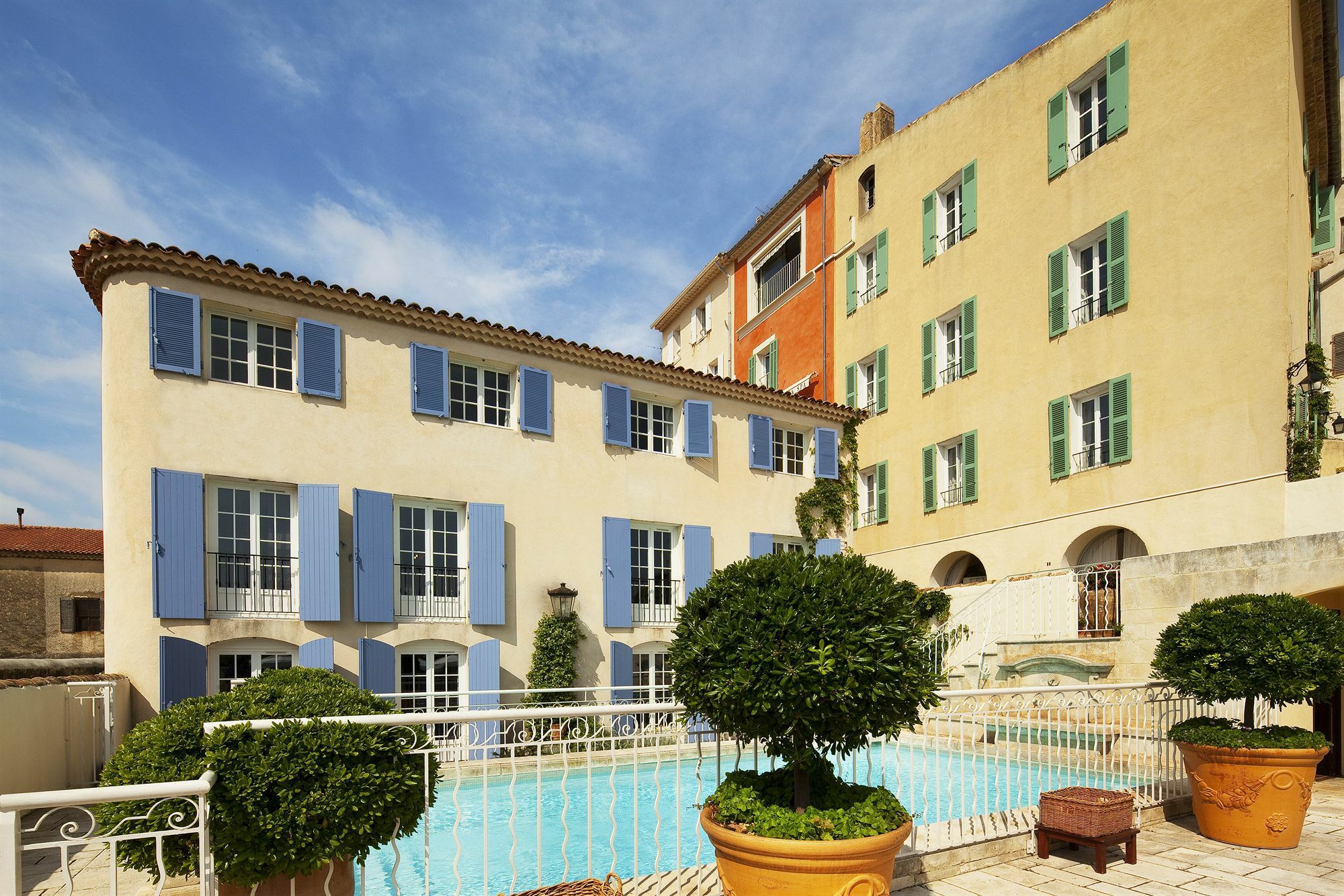 Maison Berard Hotel - Restaurant - Spa Ла Кадиер-д'Азюр Екстериор снимка